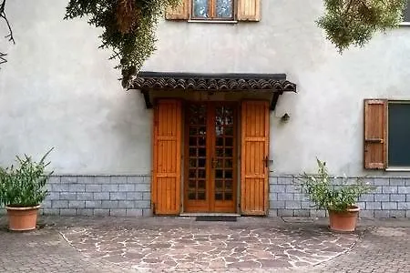 Il Canale Dei Mulini San Damiano